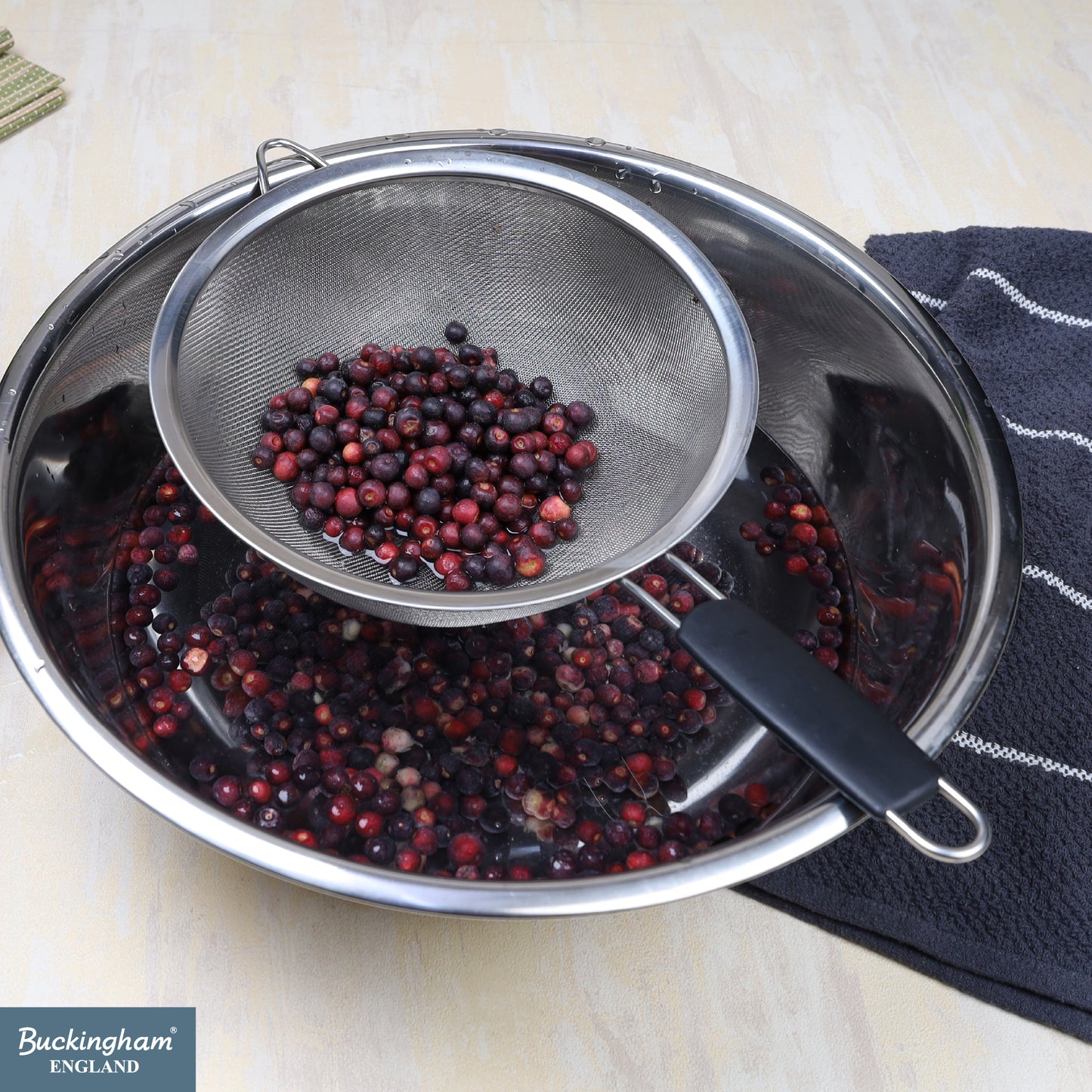 Buckingham Stainless Steel Fine Mesh Strainer with Black Handle