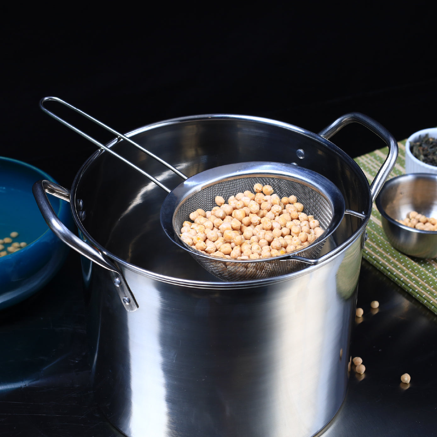 Buckingham Stainless Steel 30 Ultra Fine Mesh Sieve
