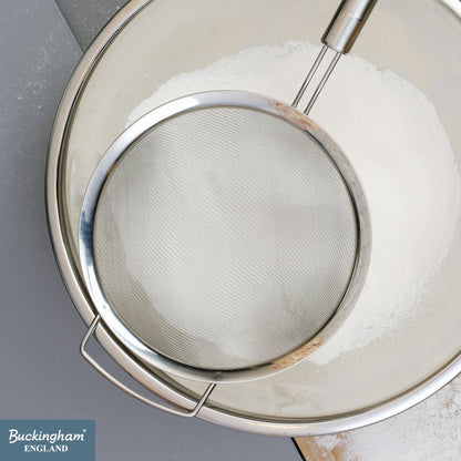 Buckingham fine mesh Stainless steel cook’s handle strainer / sieve 26 cm.