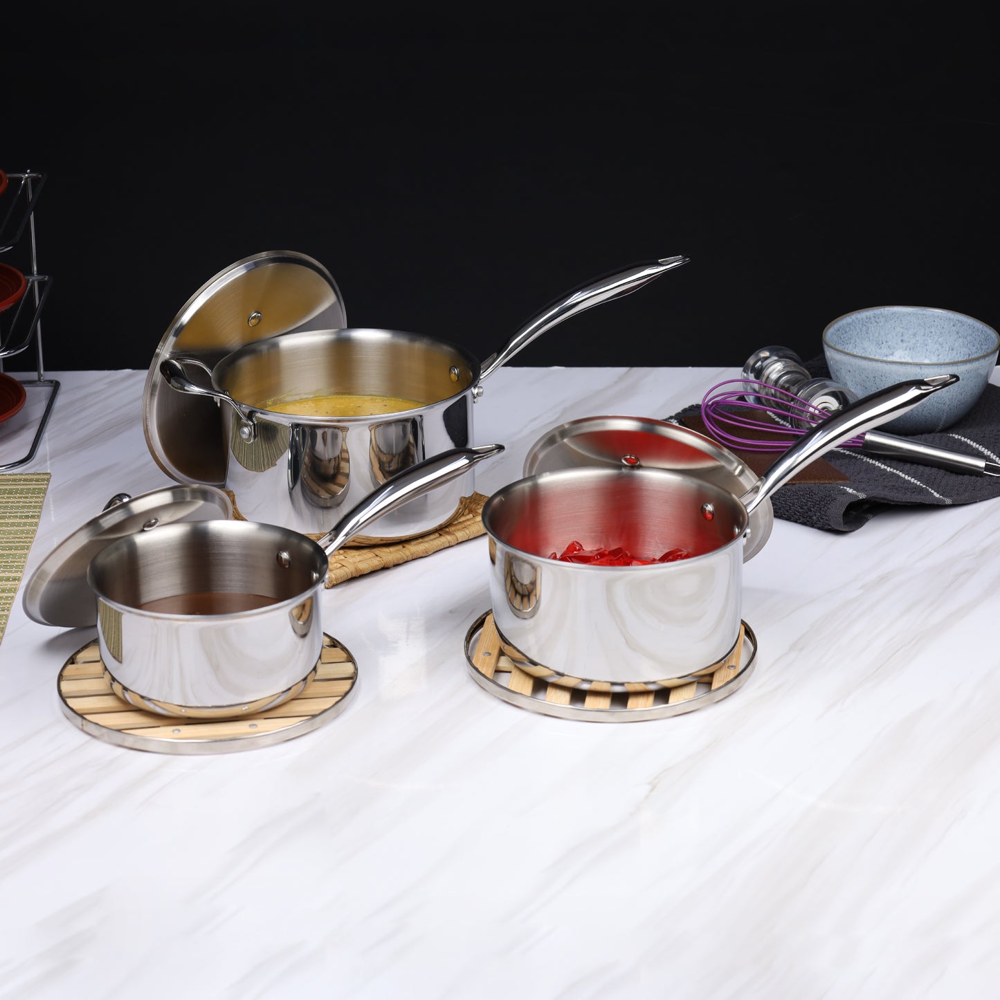 Buckingham Elite Tri-ply 18/8 Stainless Steel set of 3 deep sauce pans with lid 16 cm / 18cm / 20cm.